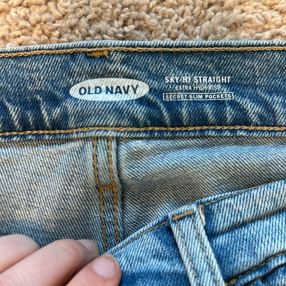 Old Navy Sky Hi Straight Jeans - Picture 2 of 5